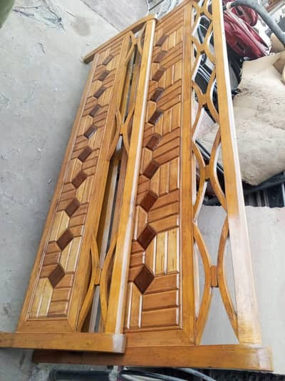 shehsam bed for sale size 6/6.5 price 25000 03101188962