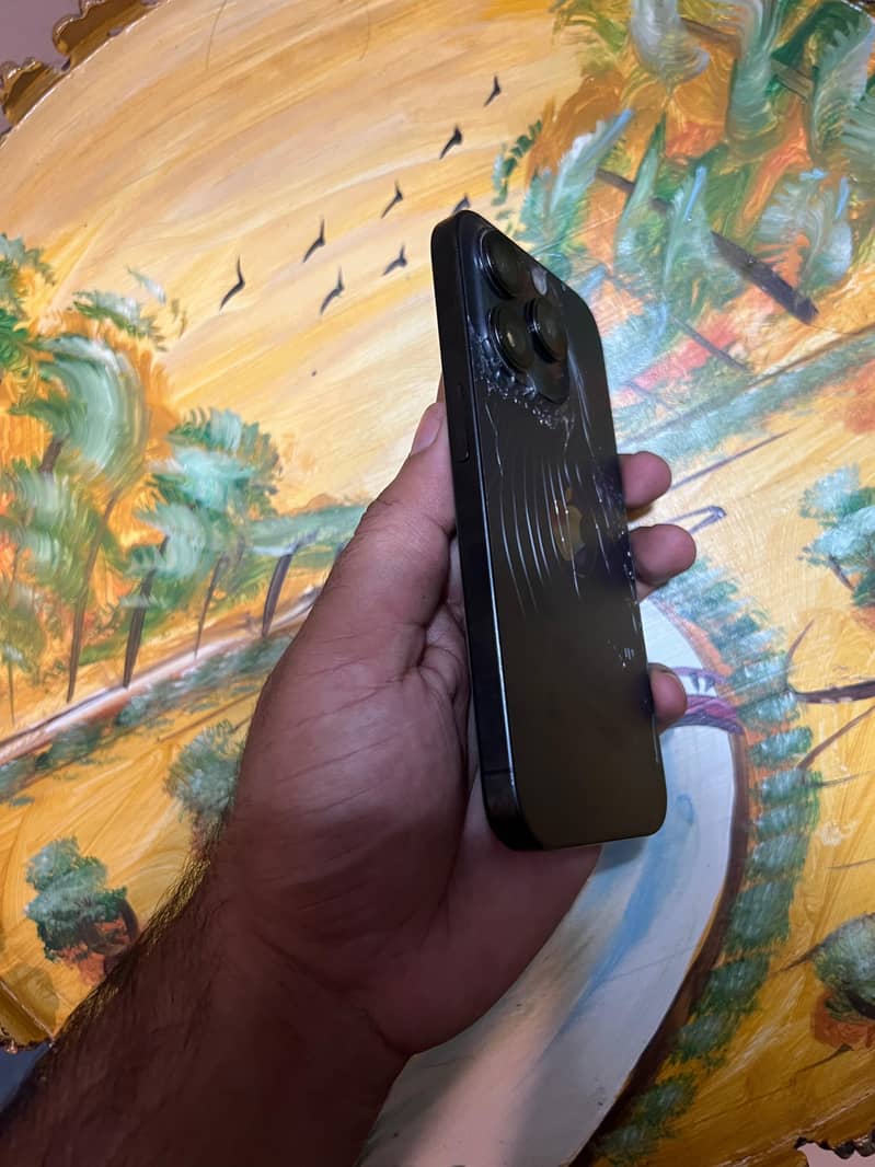 iPhone 15 pro 6