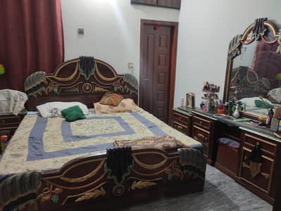 Wooden Bed 2 side tables and dressing table