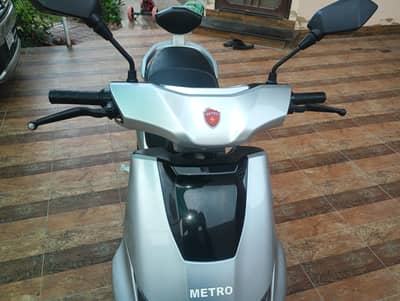Metro Yadea T9