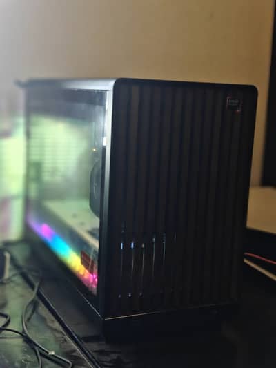  Ryzen 7 9800x3d + Sapphire Nitro+ RX 9070 xt High-End Gaming Pc 