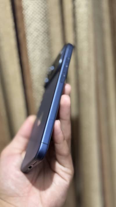i phone 17 pro max jv only box opened