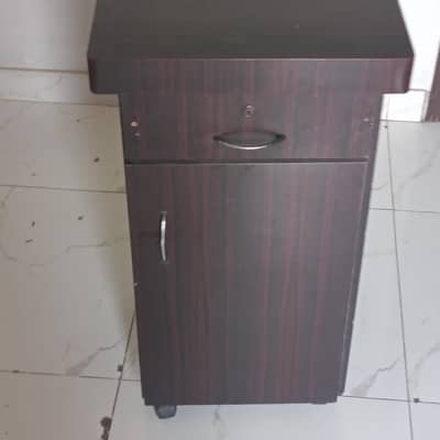 iron stand draws