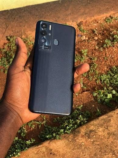 tecno pova neo 10/9 condition