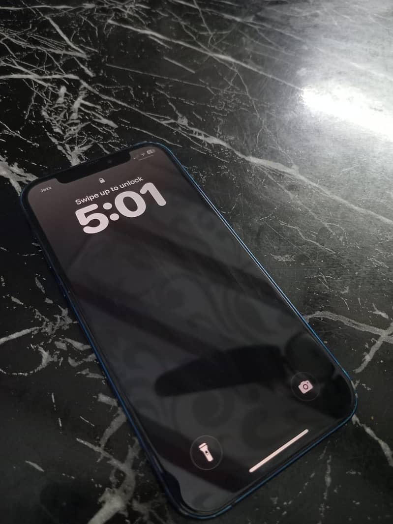 iPhone 12 3