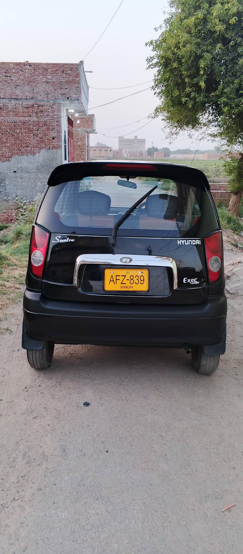 santro 2004exic 4