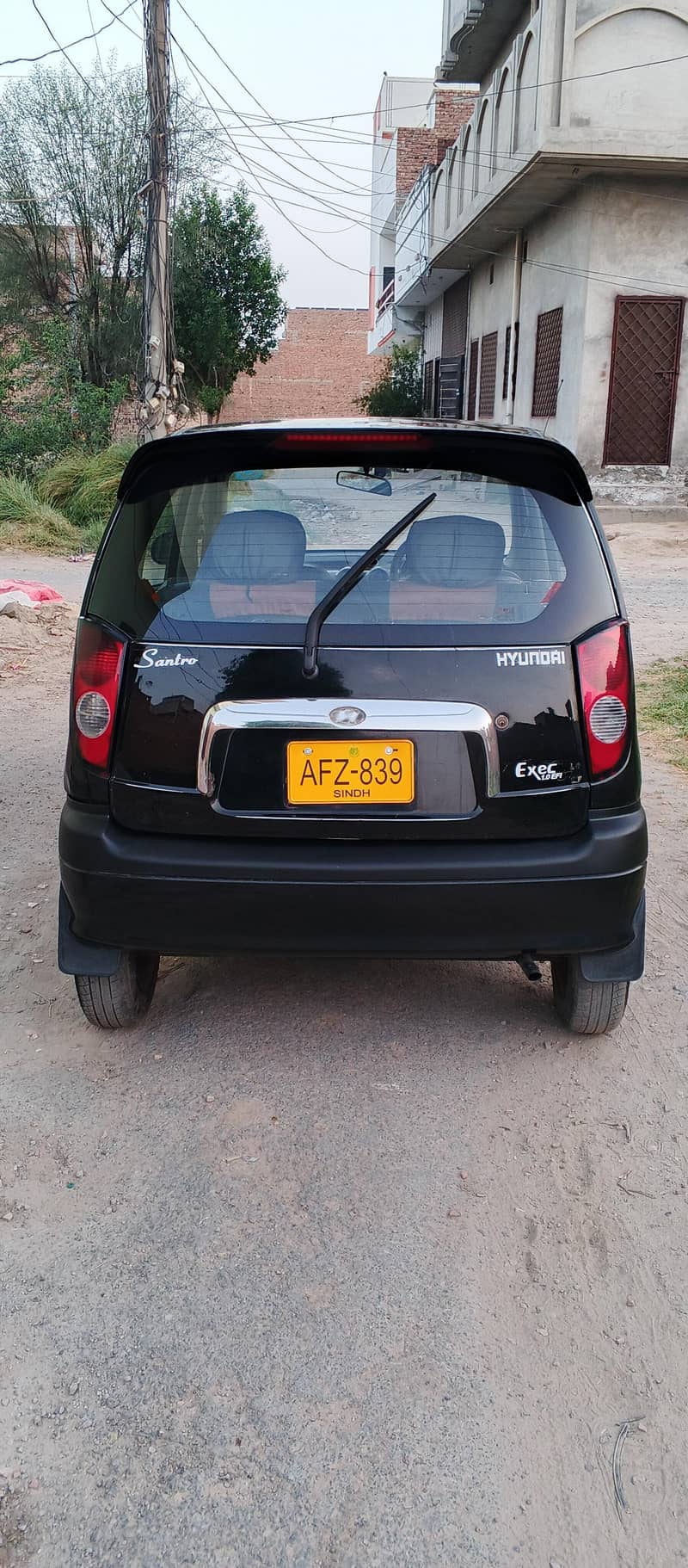 santro 2004exic 10