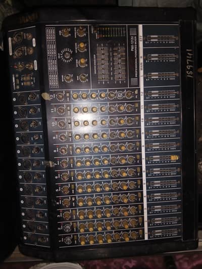 1 sp2 Speakers and 2 power mixer