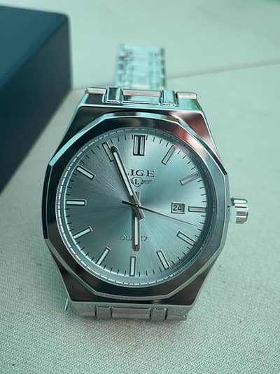Original LIGE-LG89181 with box