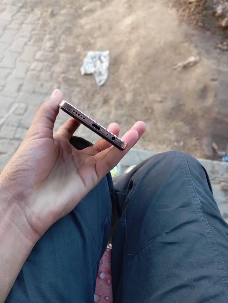 Mobile 4