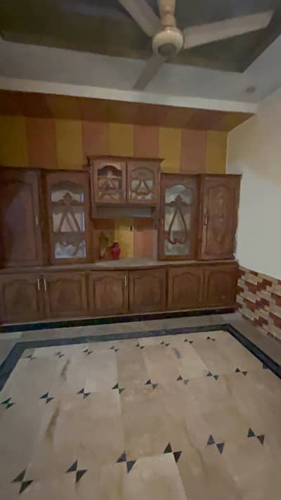 8 Marla 2nd floor for rent in phase 5