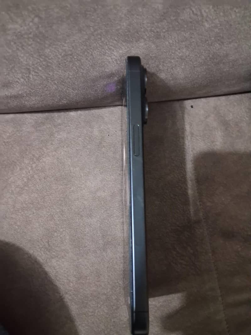 Iphone 15 pro max 2