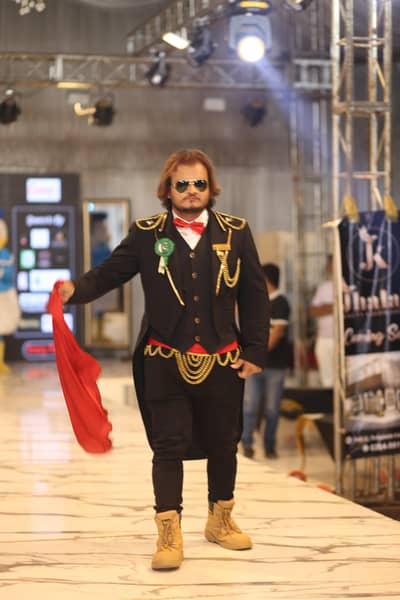 magic Show magician sultan Golden