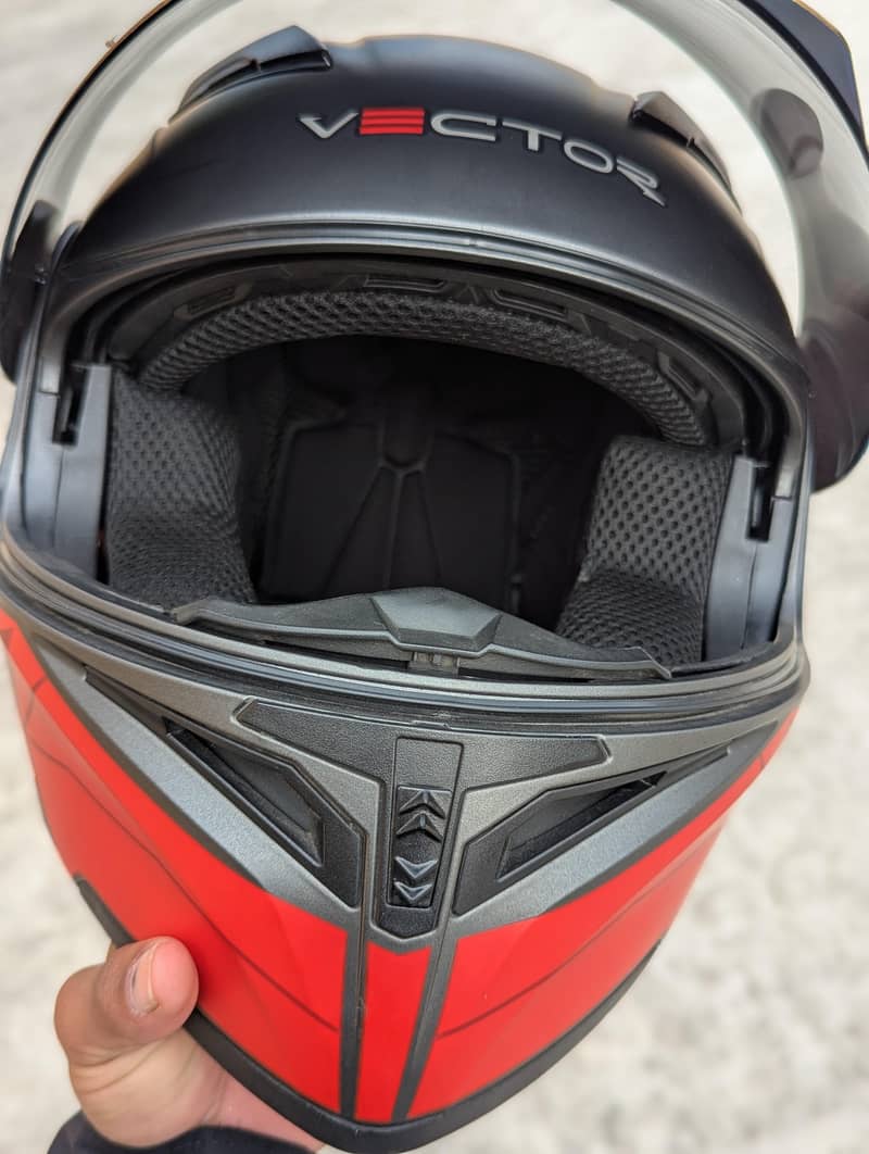 Helmet  vector DOT 8