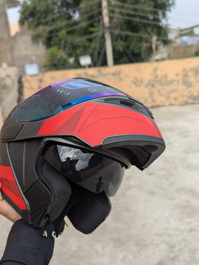 Helmet  vector DOT 10