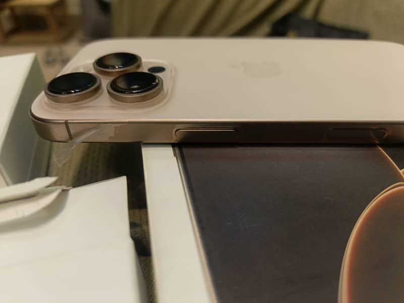 Iphone 16 pro 1