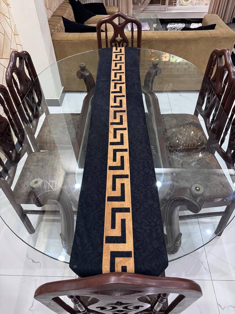 Dining Table 0
