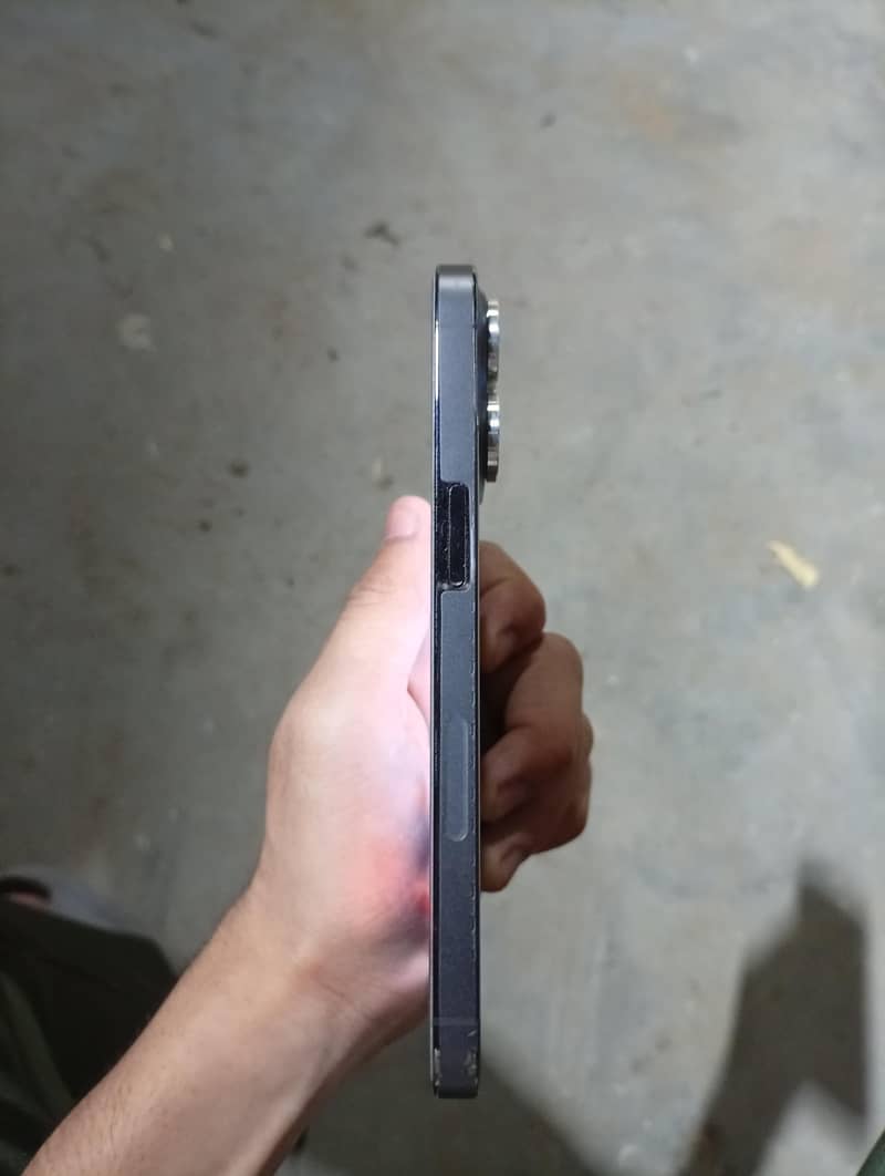 iPhone 13 pro 2