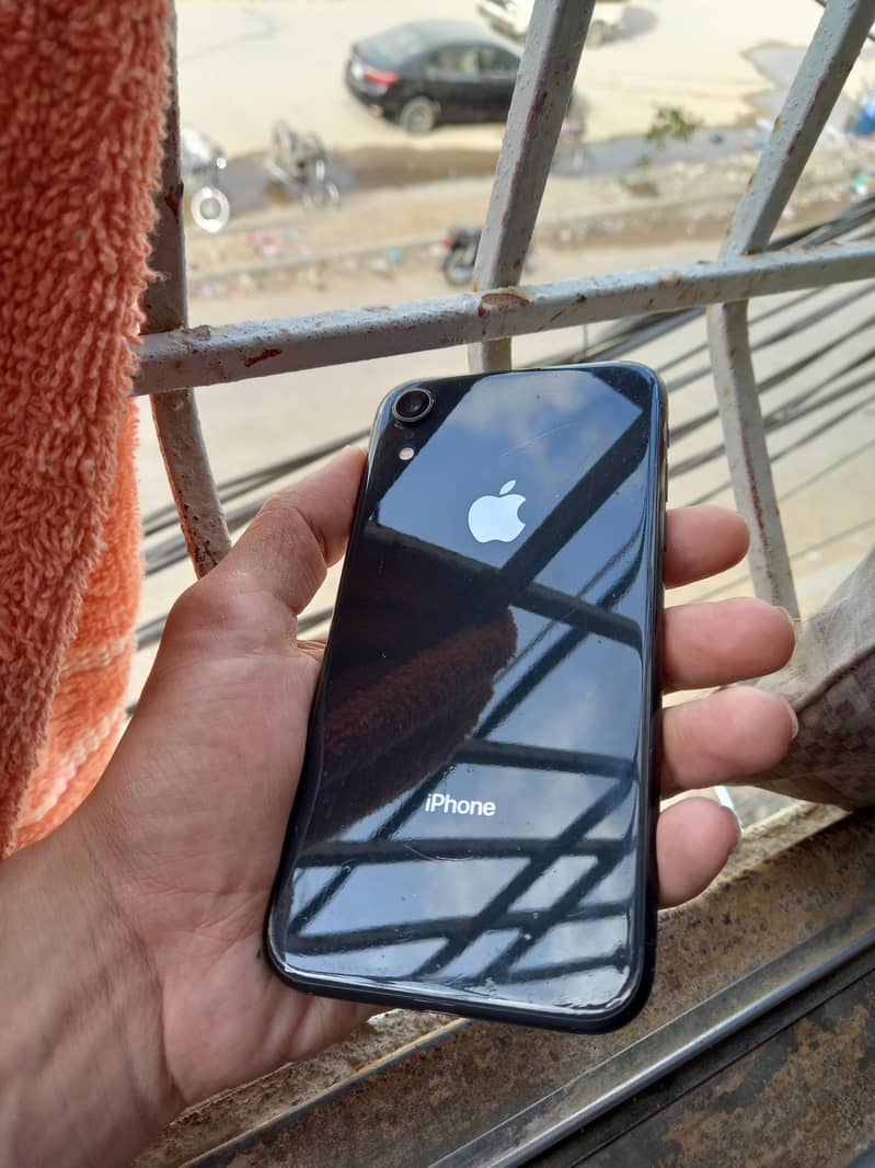 iPhone Xr 0