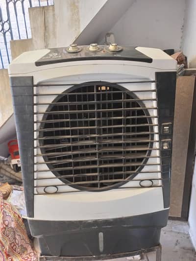 Used Air Cooler for Sale in Good Working Condition. 11500
