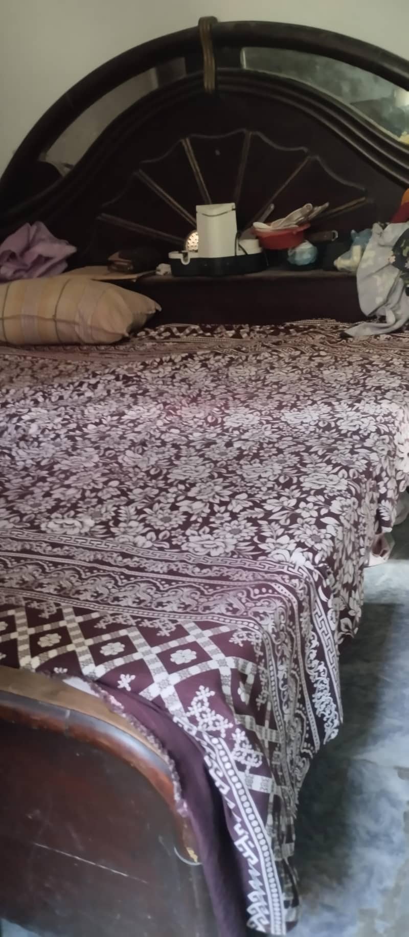 complete bed set 0
