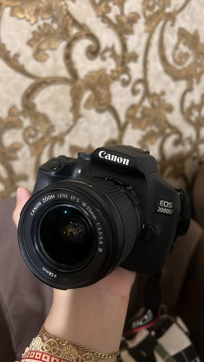 Canon Eos 2000D lens 18-55mm for sale