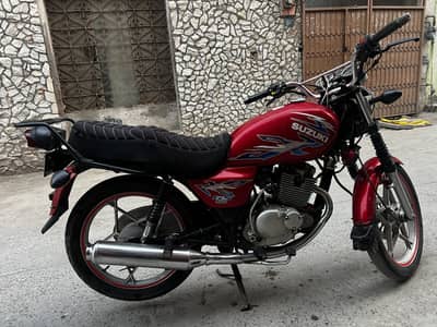 Suzuki GS 150 SE
