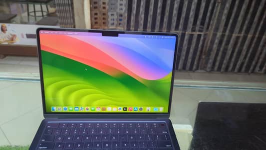  Apple MacBook Air M3 2024 (13.6 inch Retina)  best price 