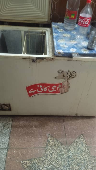 Waves Deep Freezer in Rough but in Working condition @03455893955