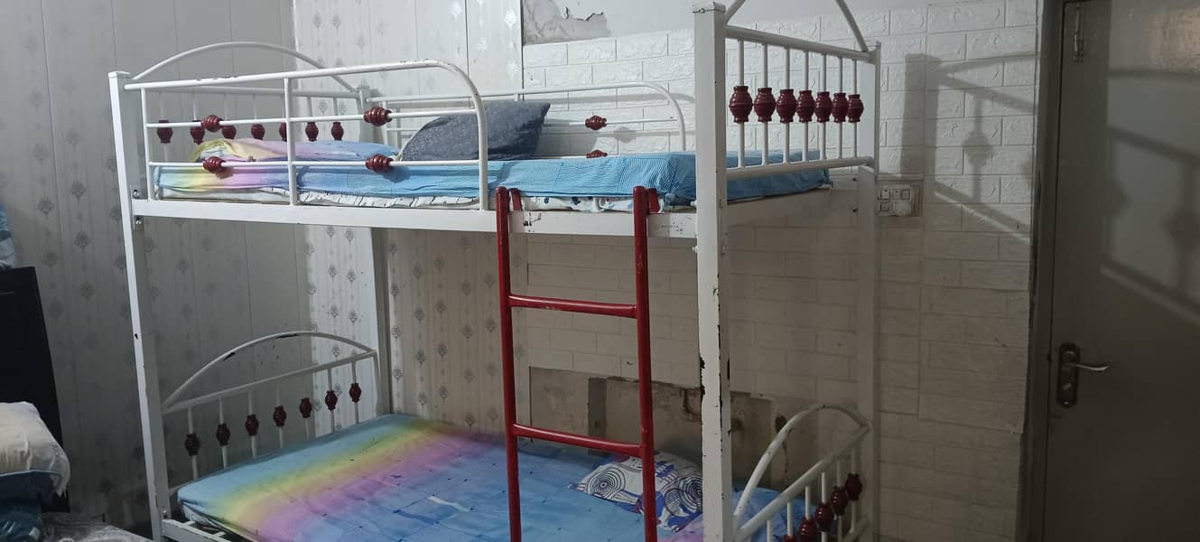 solid iron bed 1