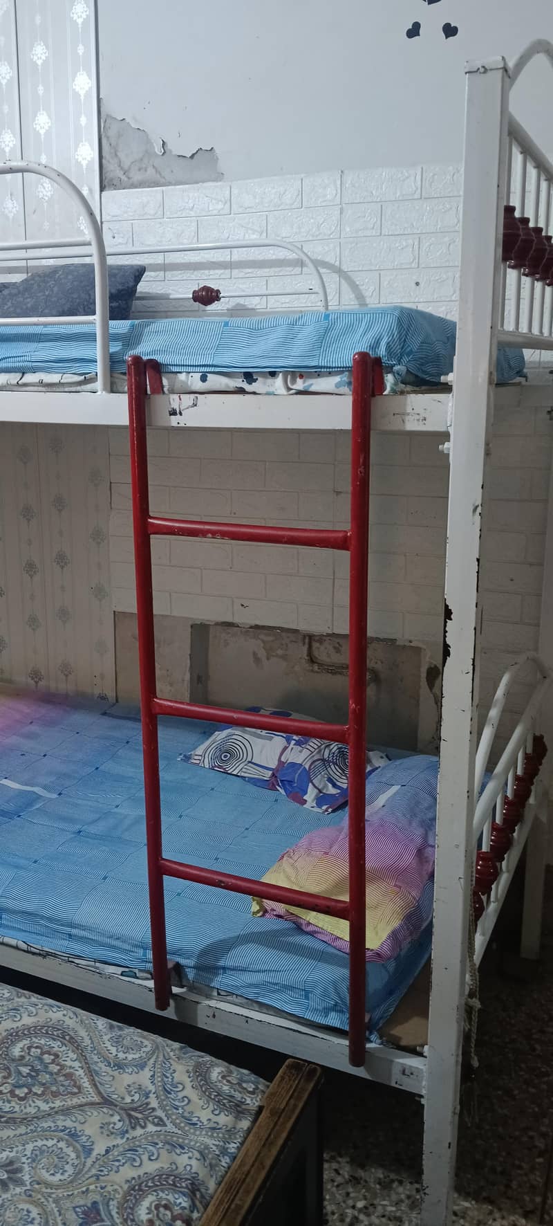 solid iron bed 2