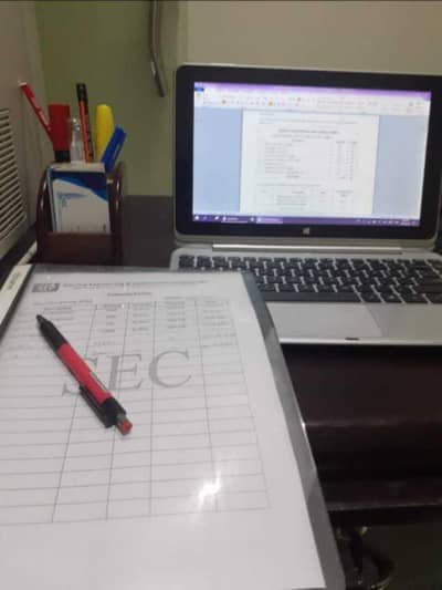 Female Data Entry Operator