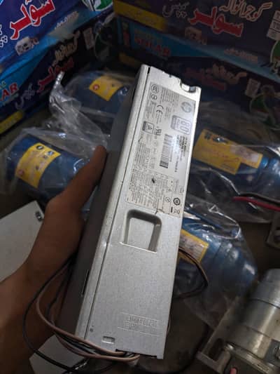 12 volt power supply/ 12 volt bettery charger