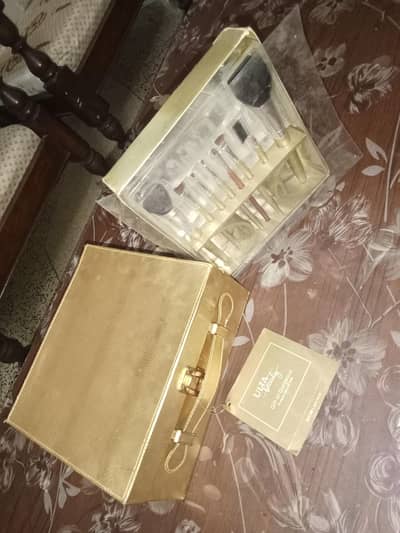 All in one make-up kit