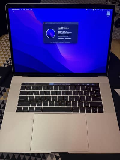 MacBook Pro 15 i7 16/512 Touchbar