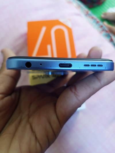 Tecno spark 40 . . . . . 128gb memory 6+6gb ram