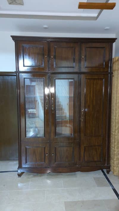 Luxury Wooden Showcase for Sale – Premium Quality