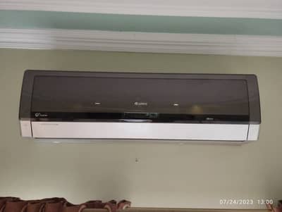 Gree 1.5 Ton Inverter Split AC