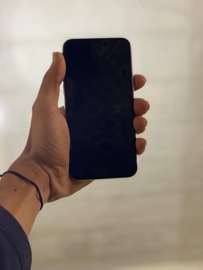 Iphone 11 pro PTA 256gb