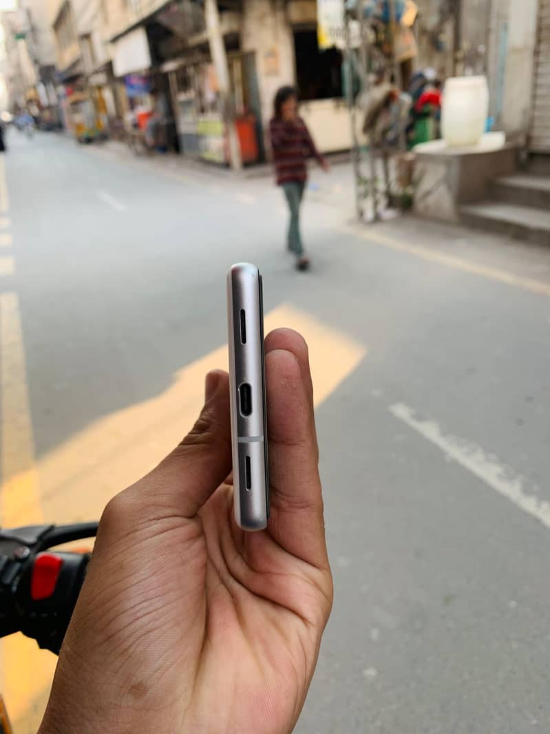 pixel 7a 3