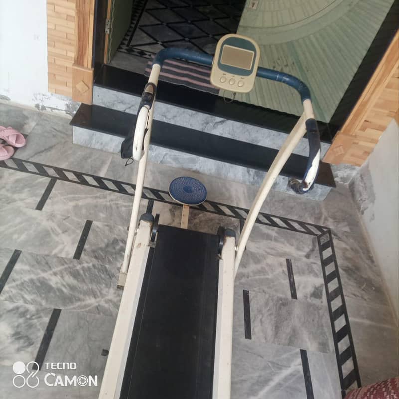 Manual treadmill - Multi Functional Foldable Flat Running Machine 3