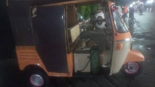 siw rickshaw 2017 model monthly15000 rent pe available 15000 advance