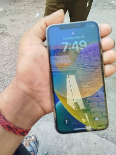 I phone x 256
