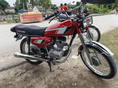 Honda 125 model 2000 Punjab number. Engine frame tyer garenteed