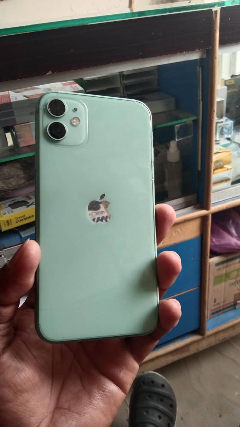 iPhone 11 2