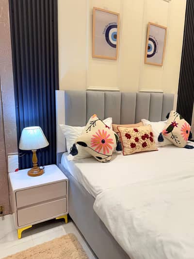 Furnished Apartment For Rent Daily Basis in Bahria Town Lahore Short Stay VIP Apartment Per Day Fully Furnish Apartmentfor Rent for Night Stay