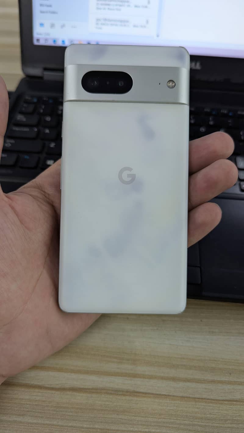 Google pixel 7 3