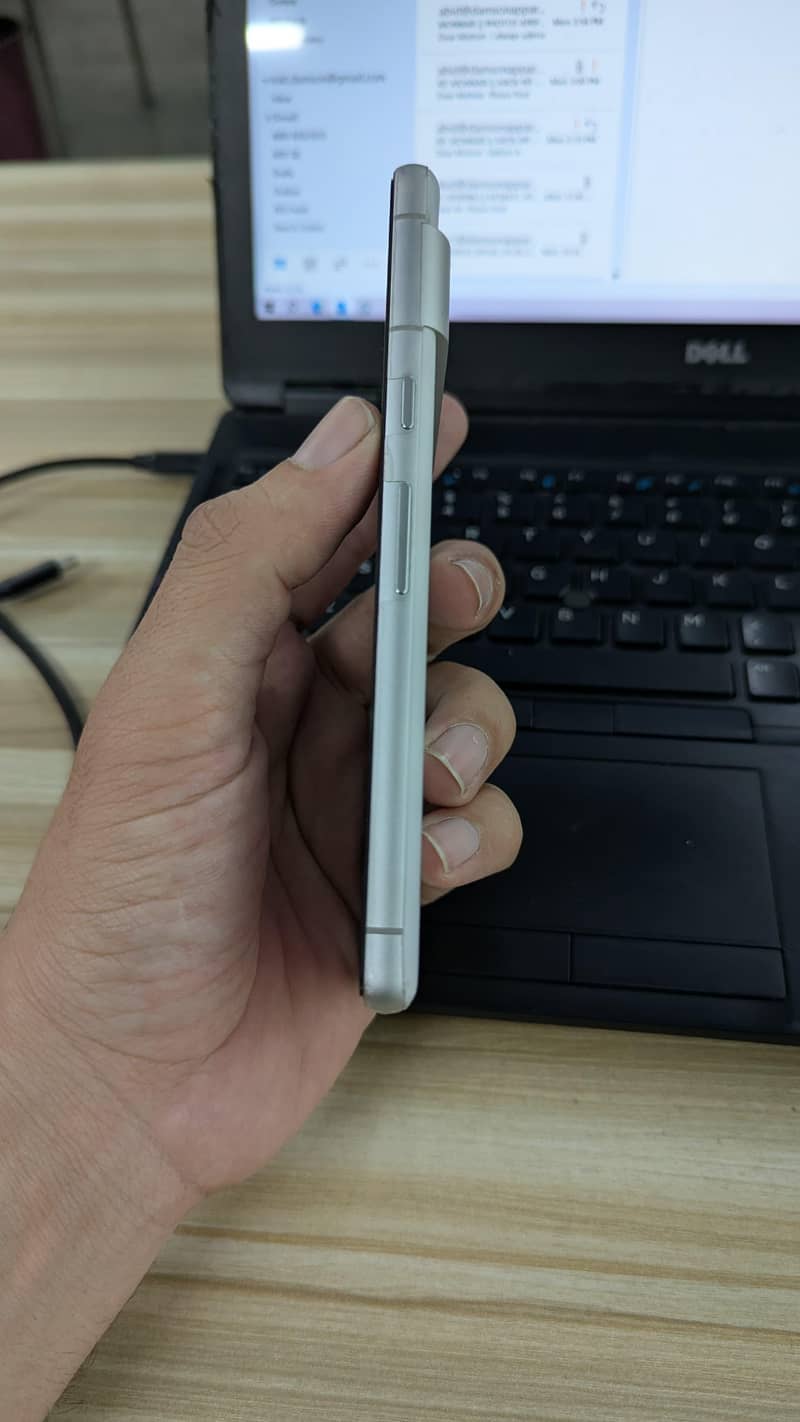 Google pixel 7 4