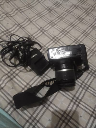 canon 450 camera in good condition