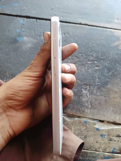 Samsung Galaxy A05 4,64 no box charger available ha